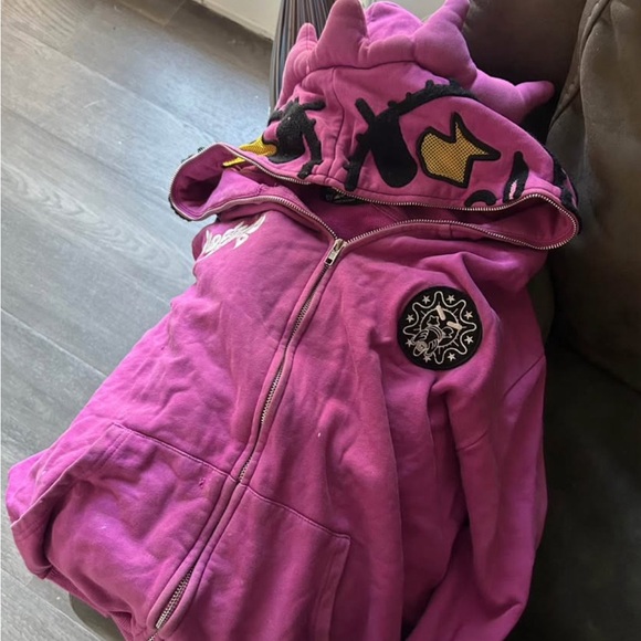 Pink Hooded Jacket with Character Design and Full-Length Zipper